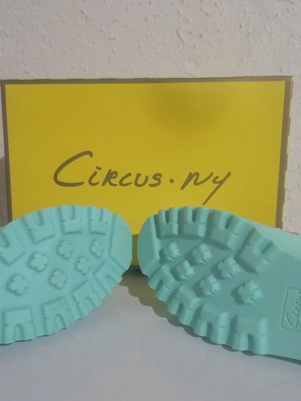 CIRCUS NY DEANNA Women’s Pastel Mint and Yellow Loafers with Peach Accent Sz. 10